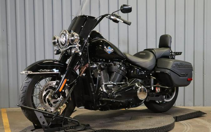 2025 Harley-Davidson Heritage Classic FLHC