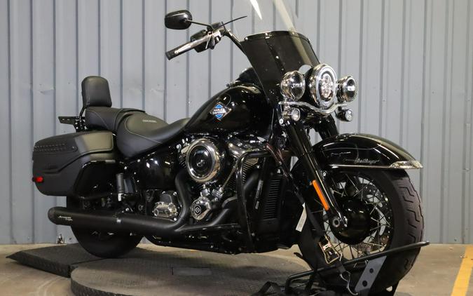 2025 Harley-Davidson Heritage Classic FLHC