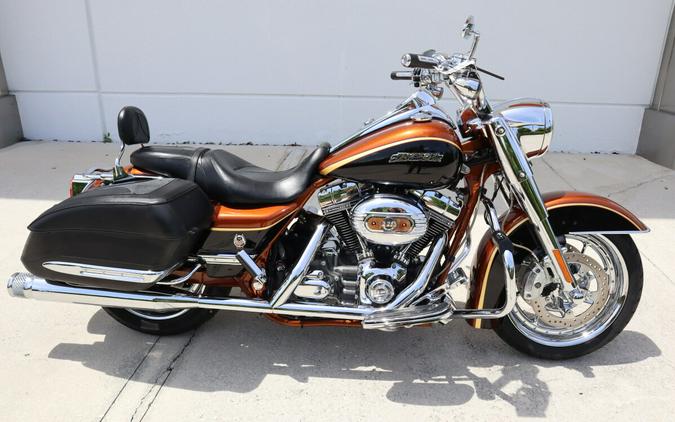 2008 Harley-Davidson Screamin’ Eagle Road King 105th Anniversary Copper Pearl & Vivid Bl