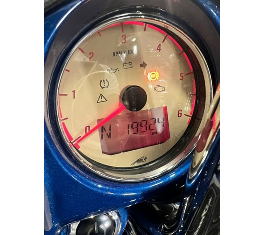 2019 Indian Roadmaster Thunder Black