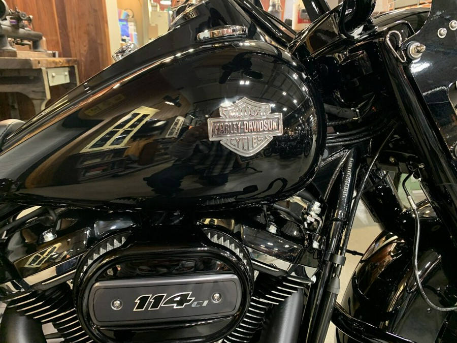 Harley-Davidson® Road King® Special 2025 FLHRXS Vivid Black
