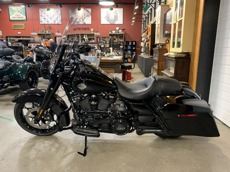 Harley-Davidson® Road King® Special 2025 FLHRXS Vivid Black