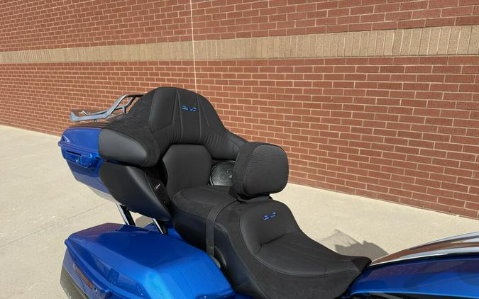 2026 Harley-Davidson® CVO Street Glide Limited Electric Coast CVO Two-Tone