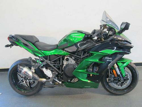 2018 Kawasaki Ninja H2 SX SE: MD First Ride (Bike Reports) (News)