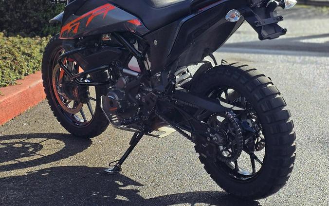 2022 KTM ADVENTURE 390