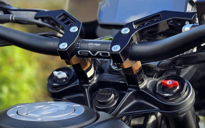 2022 KTM ADVENTURE 390