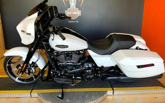 2024 Harley-Davidson® FLHX - Street Glide®