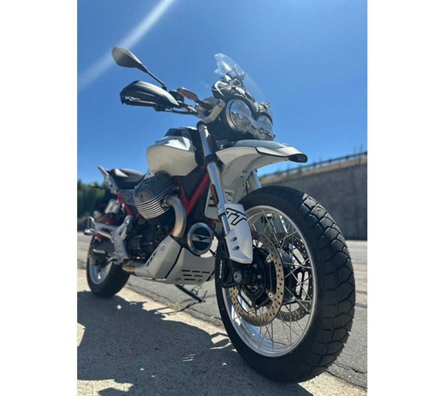 2025 Moto Guzzi V85 TT