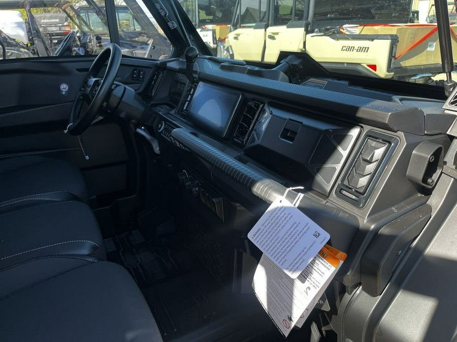 2026 Can-Am Defender MAX Limited HD11