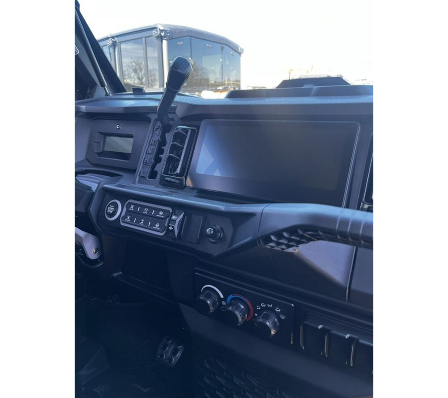 2026 Can-Am Defender MAX Limited HD11