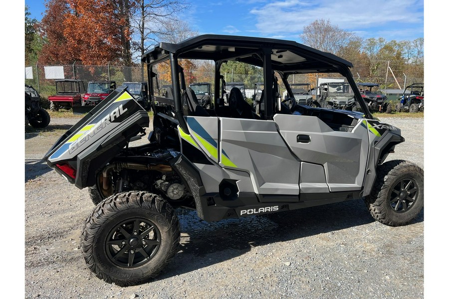 2024 Polaris Industries GENERAL® XP 4 1000 Sport