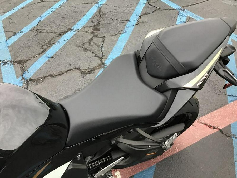 2026 Kawasaki Ninja® ZX™-6R