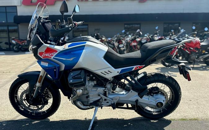 2025 Moto Guzzi STELVIO DUECENTO