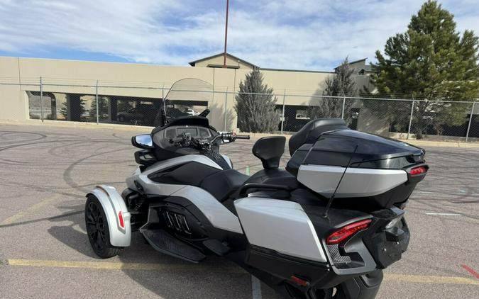 2023 Can-Am Spyder RT