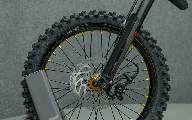 2027 E RIDE PRO SS 4.0 WARP 9 GOLD EDITION