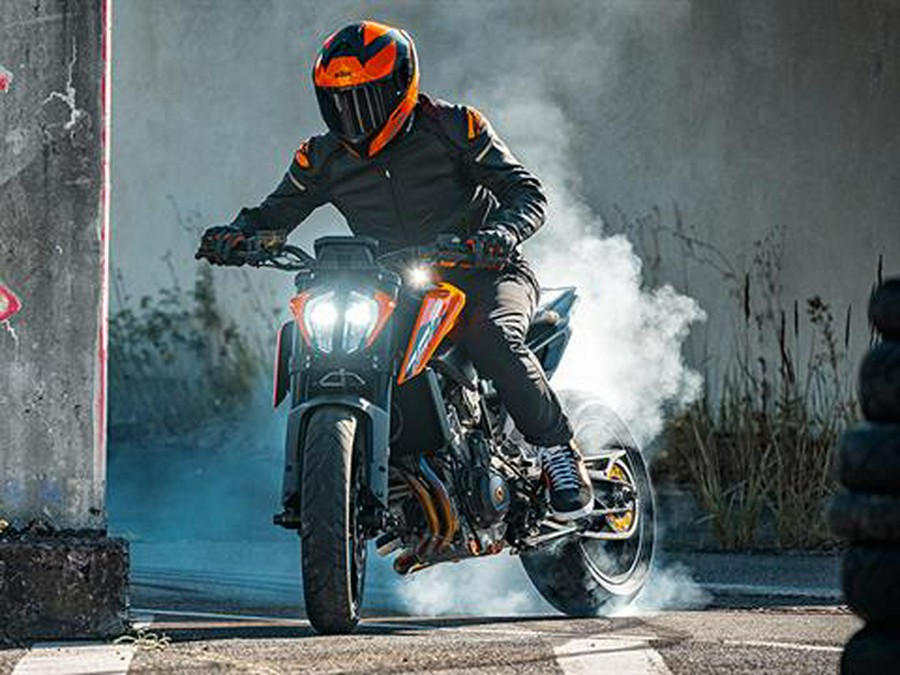 2024 KTM 790 Duke