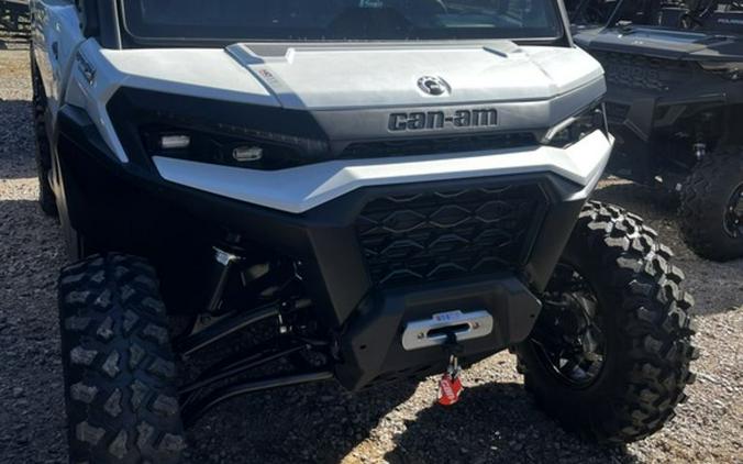 2026 Can-Am Defender MAX Limited HD11