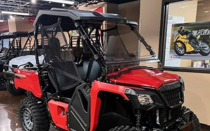 2025 Honda® Pioneer 520