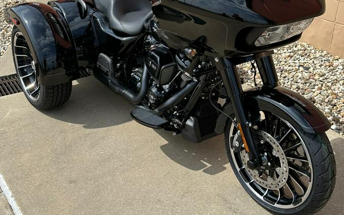 2024 Harley-Davidson Road Glide 3 Vivid Black