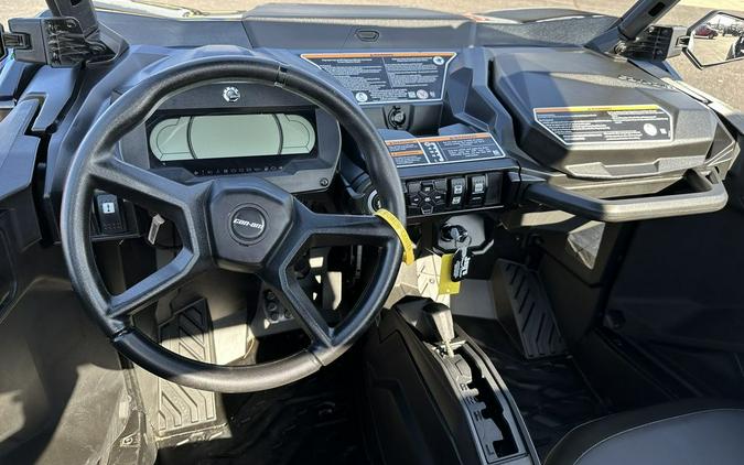 2021 Can-Am® Commander XT