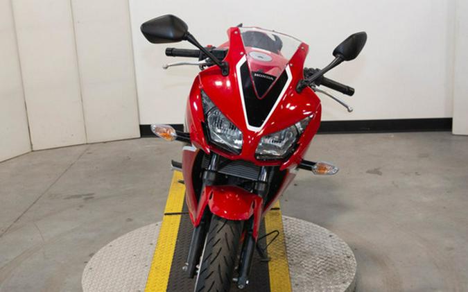 2019 Honda CBR300R