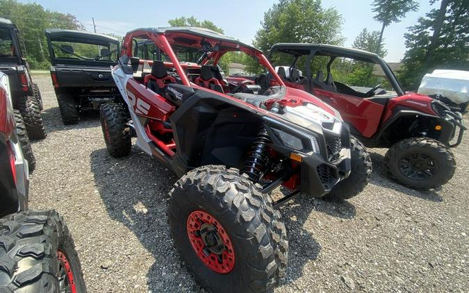 2024 Can-Am® Maverick X3 X rs Turbo RR with Smart-Shox Fiery Red & Hyper Silver