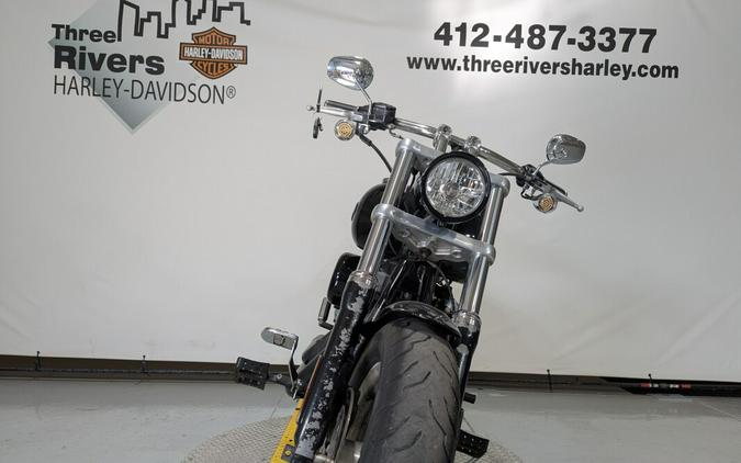 2010 Harley-Davidson® Fat Bob® Black
