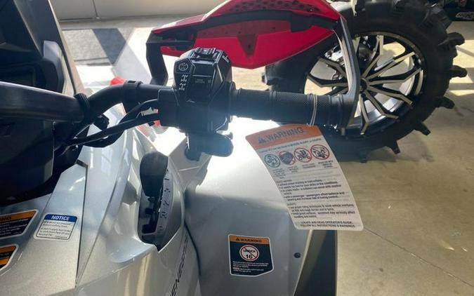 2026 Can-Am® Renegade X mr 1000 R Hyper Silver & Legion Red