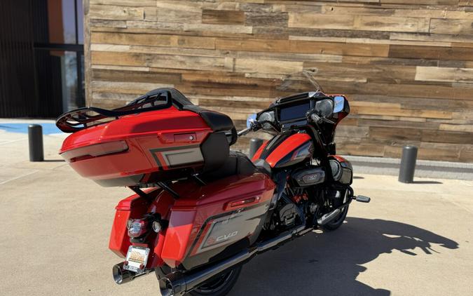 2026 Harley-Davidson® CVO Street Glide 3 Limited Citrus Heat CVO Tri-Tone