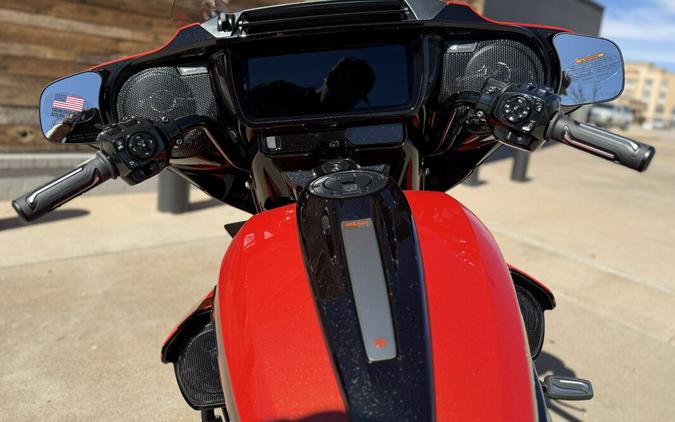 2026 Harley-Davidson® CVO Street Glide 3 Limited Citrus Heat CVO Tri-Tone