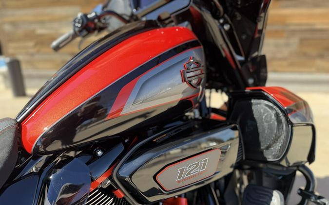 2026 Harley-Davidson® CVO Street Glide 3 Limited Citrus Heat CVO Tri-Tone