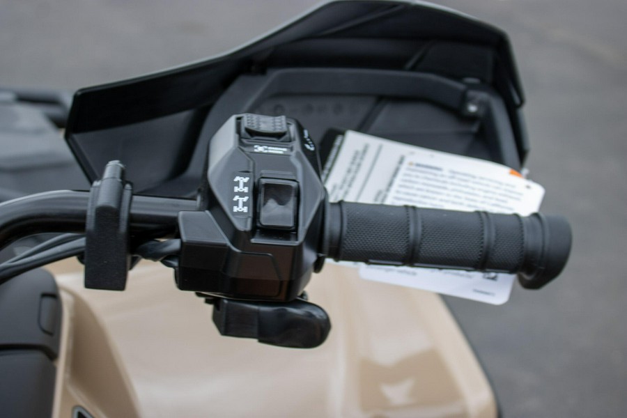 2027 CAN-AM OUTLANDER PRO DPS HD7