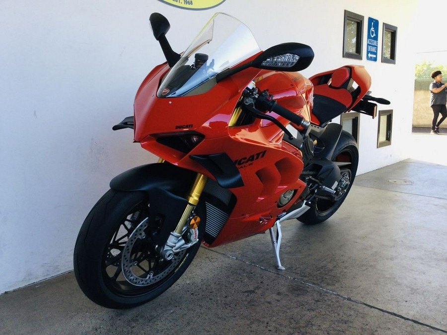 2023 Ducati Panigale V4 S Ducati Red