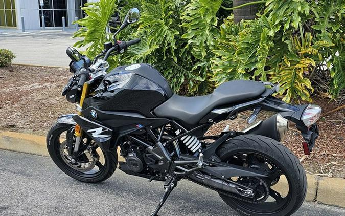 2022 BMW G 310 R Cosmic Black 2