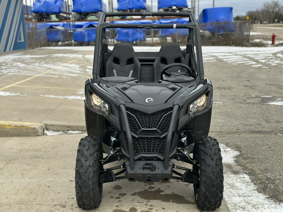 2025 Can-Am Maverick Trail DPS 700