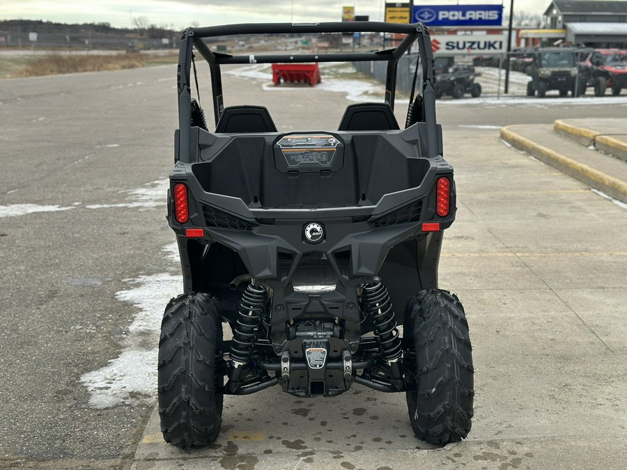 2025 Can-Am Maverick Trail DPS 700