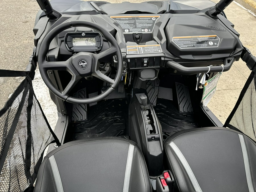 2025 Can-Am Maverick Trail DPS 700