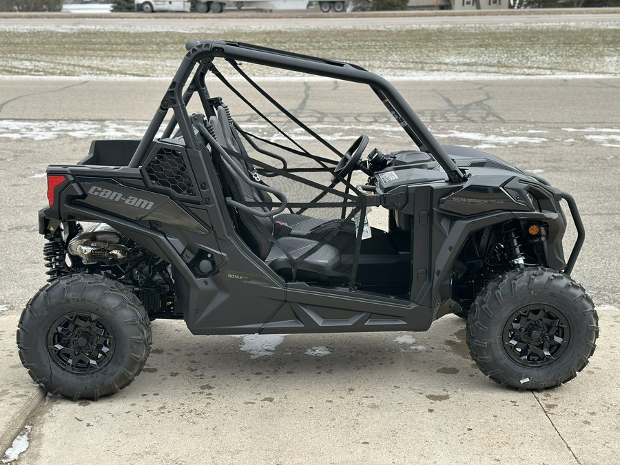 2025 Can-Am Maverick Trail DPS 700
