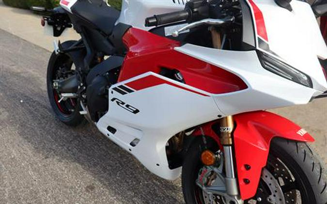 2025 Yamaha YZF-R9