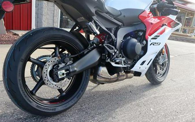 2025 Yamaha YZF-R9