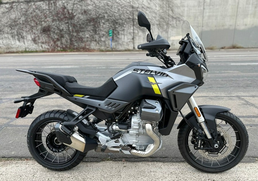 2024 Moto Guzzi STELVIO PFF