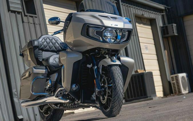 2026 Indian Pursuit Limited 112 w/PowerBand Audio