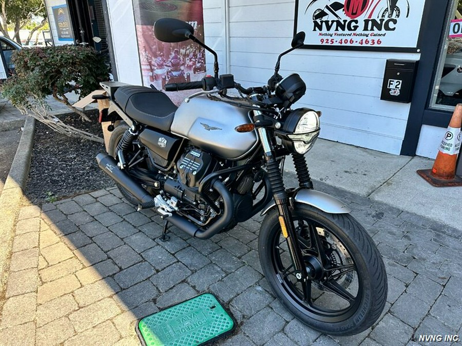 2024 Moto Guzzi V7 Stone