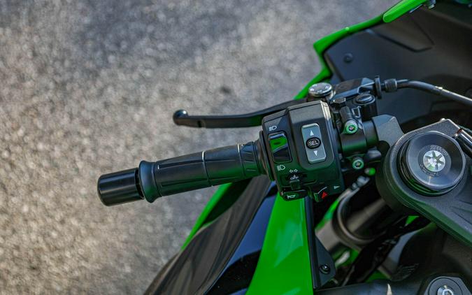 2026 KAWASAKI NINJA ZX-6R ABS