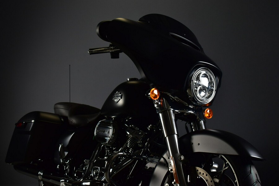 2022 Harley-Davidson Street Glide Special