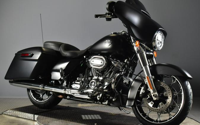2022 Harley-Davidson Street Glide Special