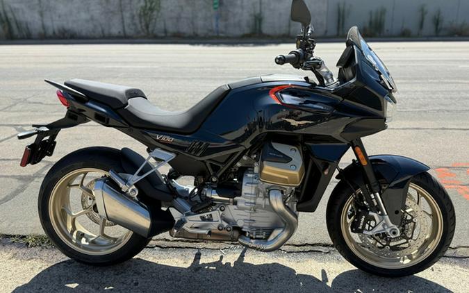 2024 Moto Guzzi V100 Mandello