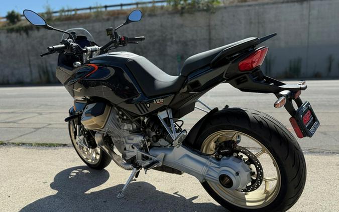 2024 Moto Guzzi V100 Mandello