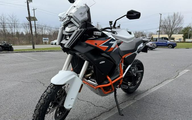 2026 KTM 1390 Super Adventure R