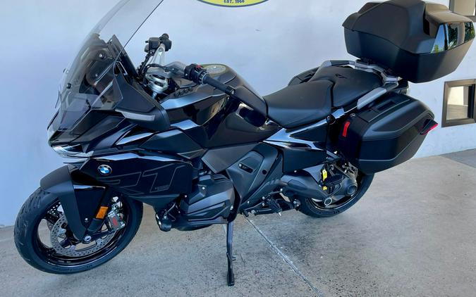 2026 BMW R1300RT